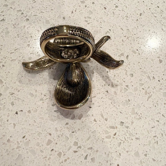 Heidi Daus iris ring - Picture 3 of 5